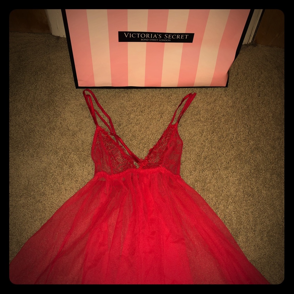 Victoria’s Secret sleepwear